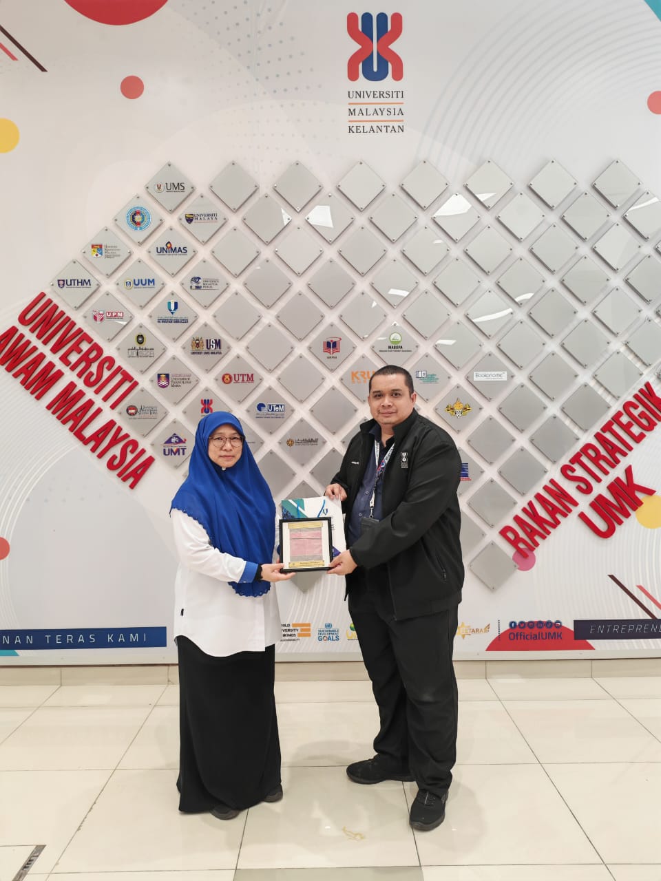 Delegasi UMPSA tinjau amalan terbaik Pejabat Perpustakaan dan Pengurusan Ilmu UMK - 27 Julai 2025